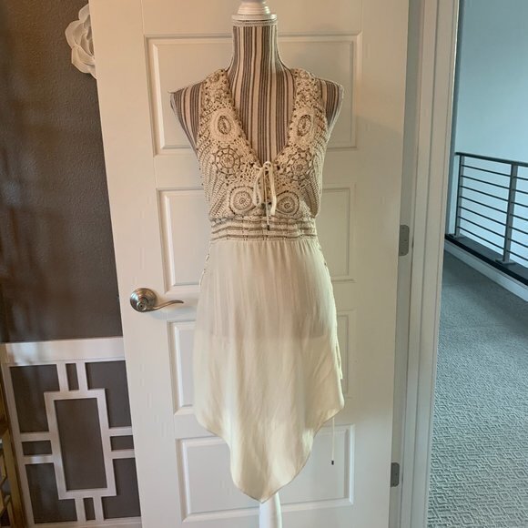 Haute Hippie Dresses & Skirts - Haute Hippie Crochet Halter Lace-Up Dress